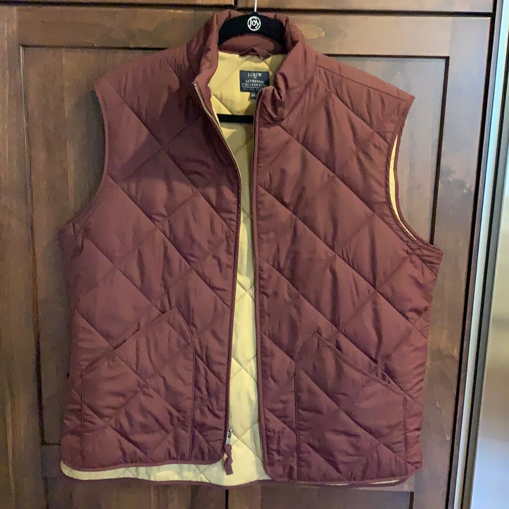 NWOT JCrew Men’s Large Maroon Puffer Vest